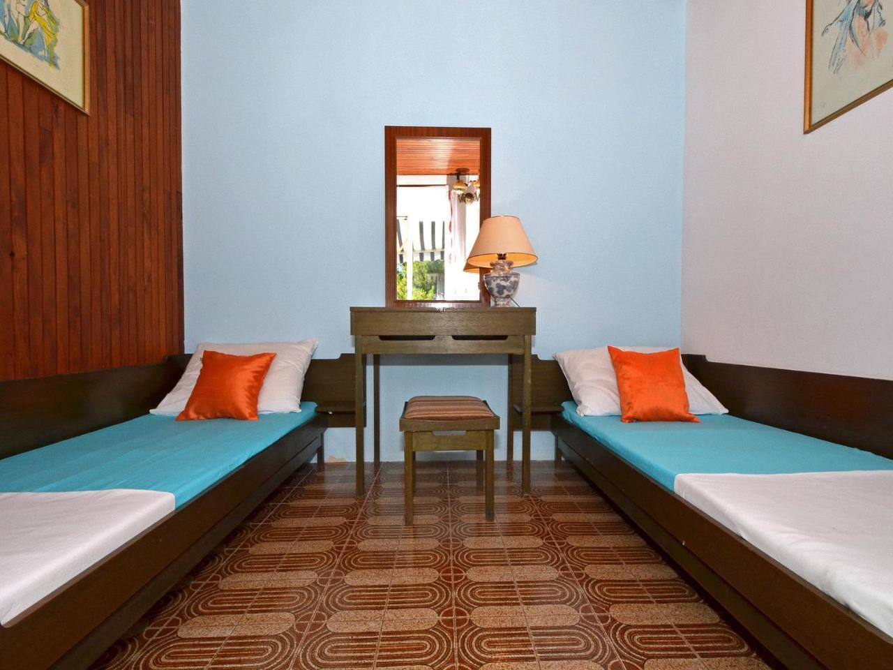 Apartments Josipa Трогир Экстерьер фото